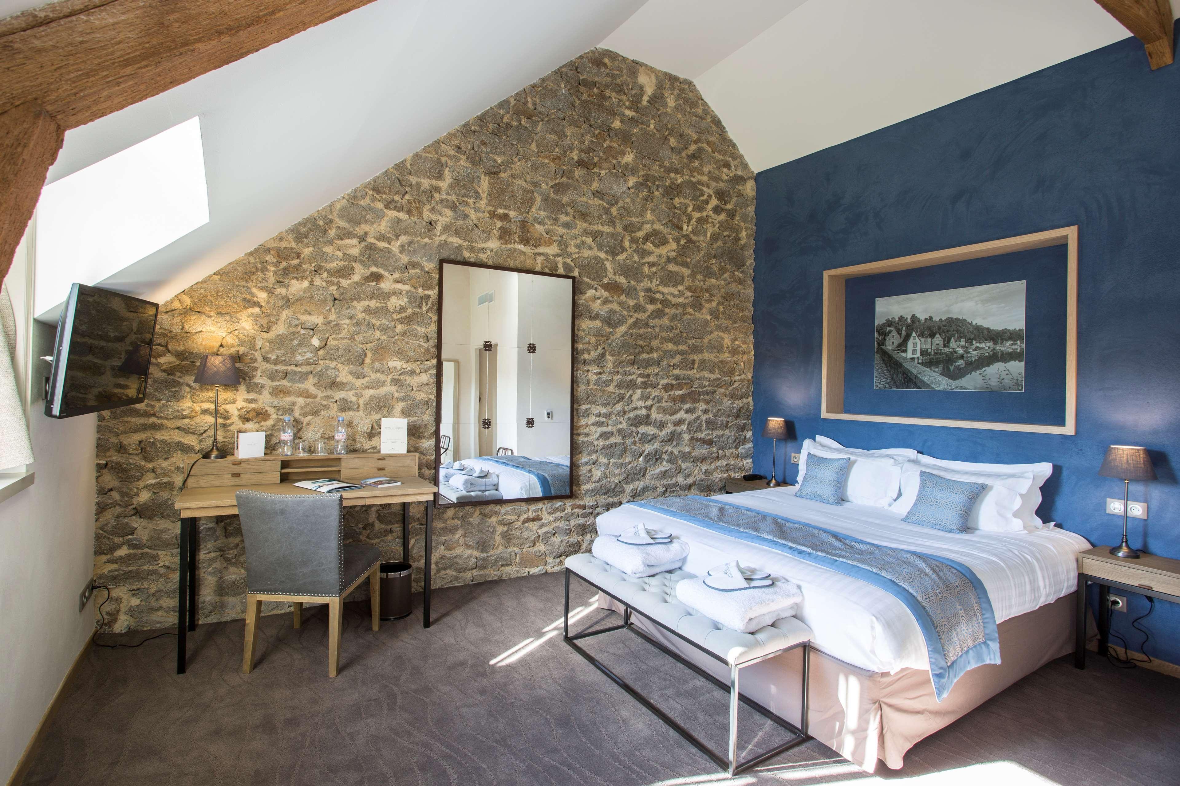 Hotel De L'Abbaye Le Tronchet  Bagian luar foto
