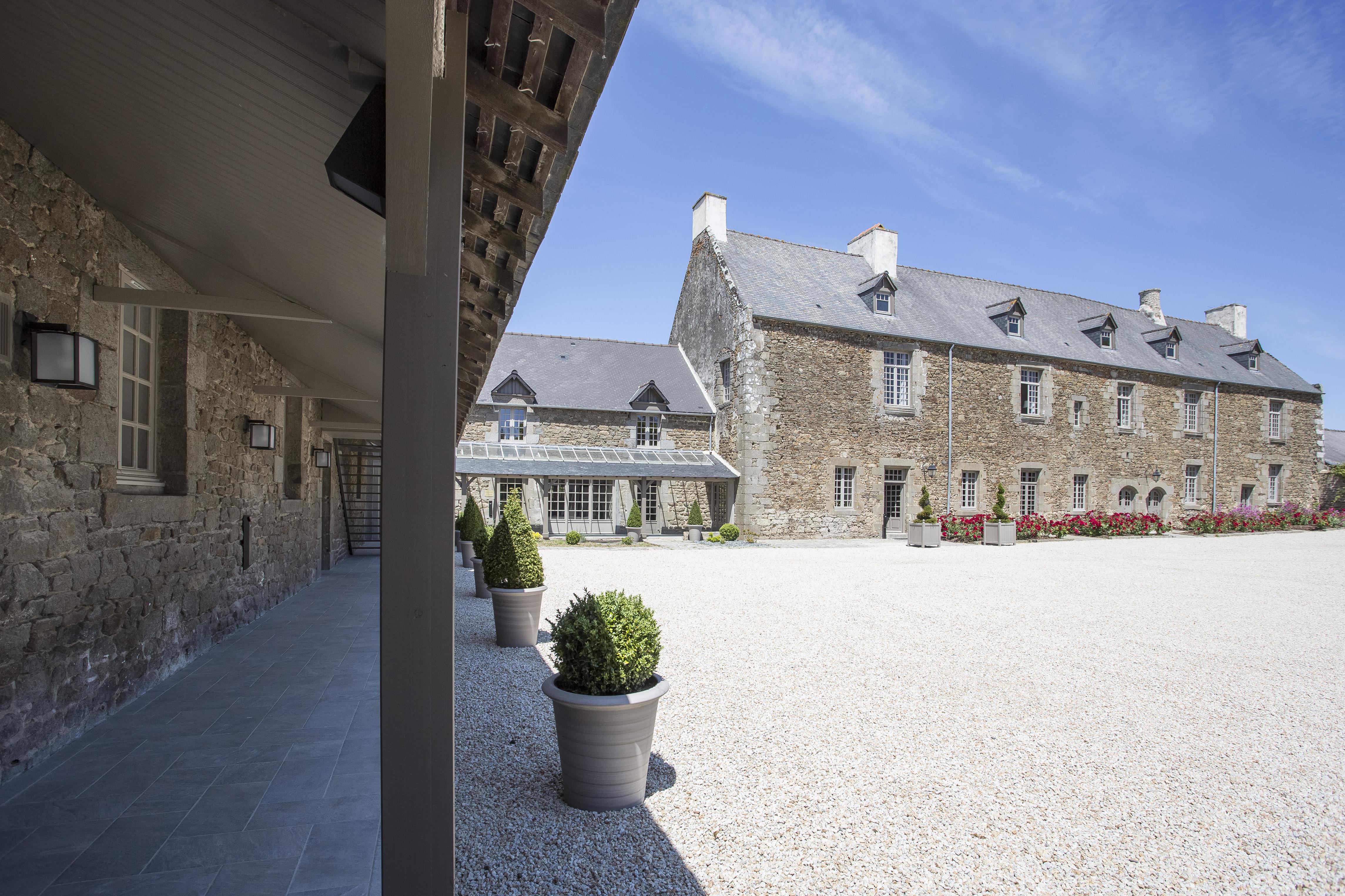 Hotel De L'Abbaye Le Tronchet  Bagian luar foto