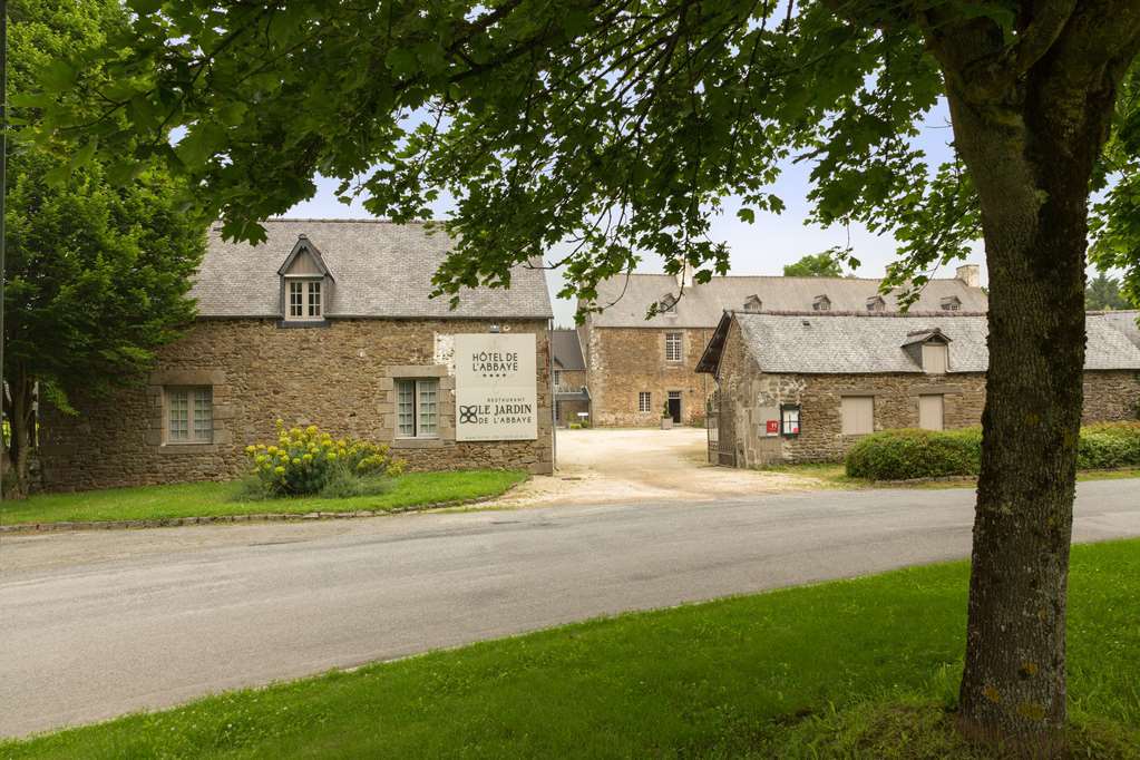 Hotel De L'Abbaye Le Tronchet  Bagian luar foto
