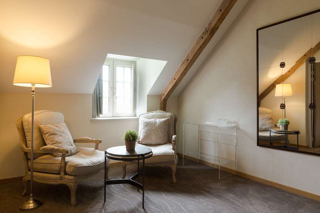 Hotel De L'Abbaye Le Tronchet  Ruang foto
